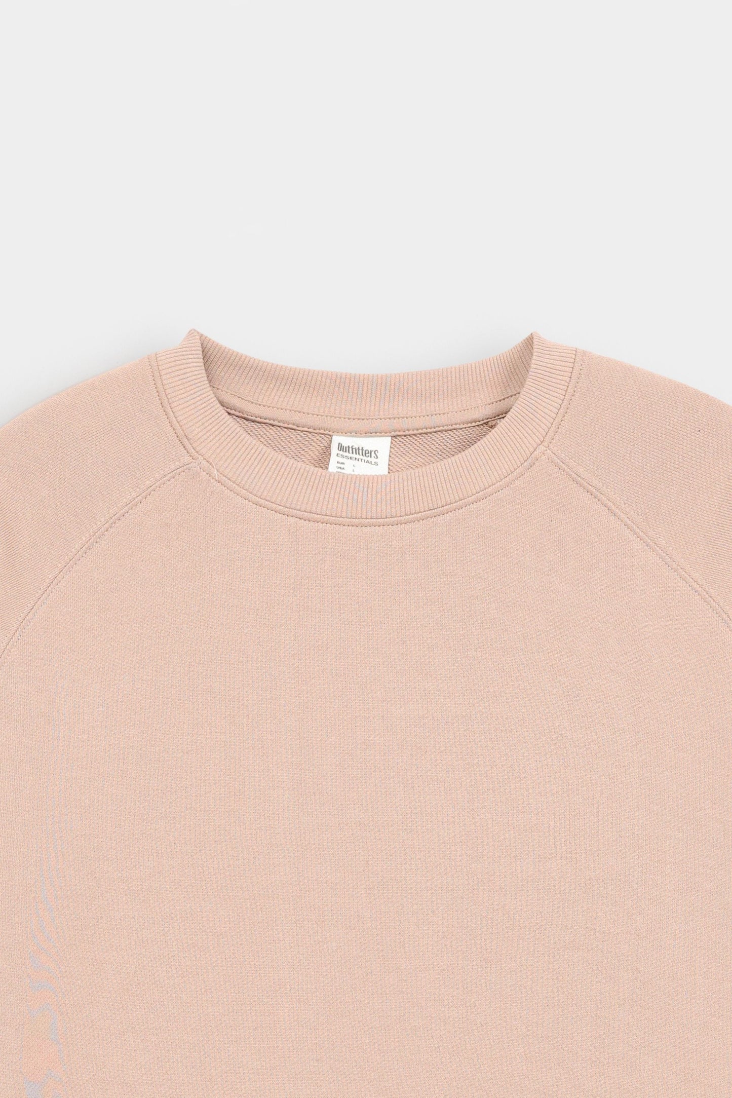 RAGLAN SLEEVE SWEATSHIRT